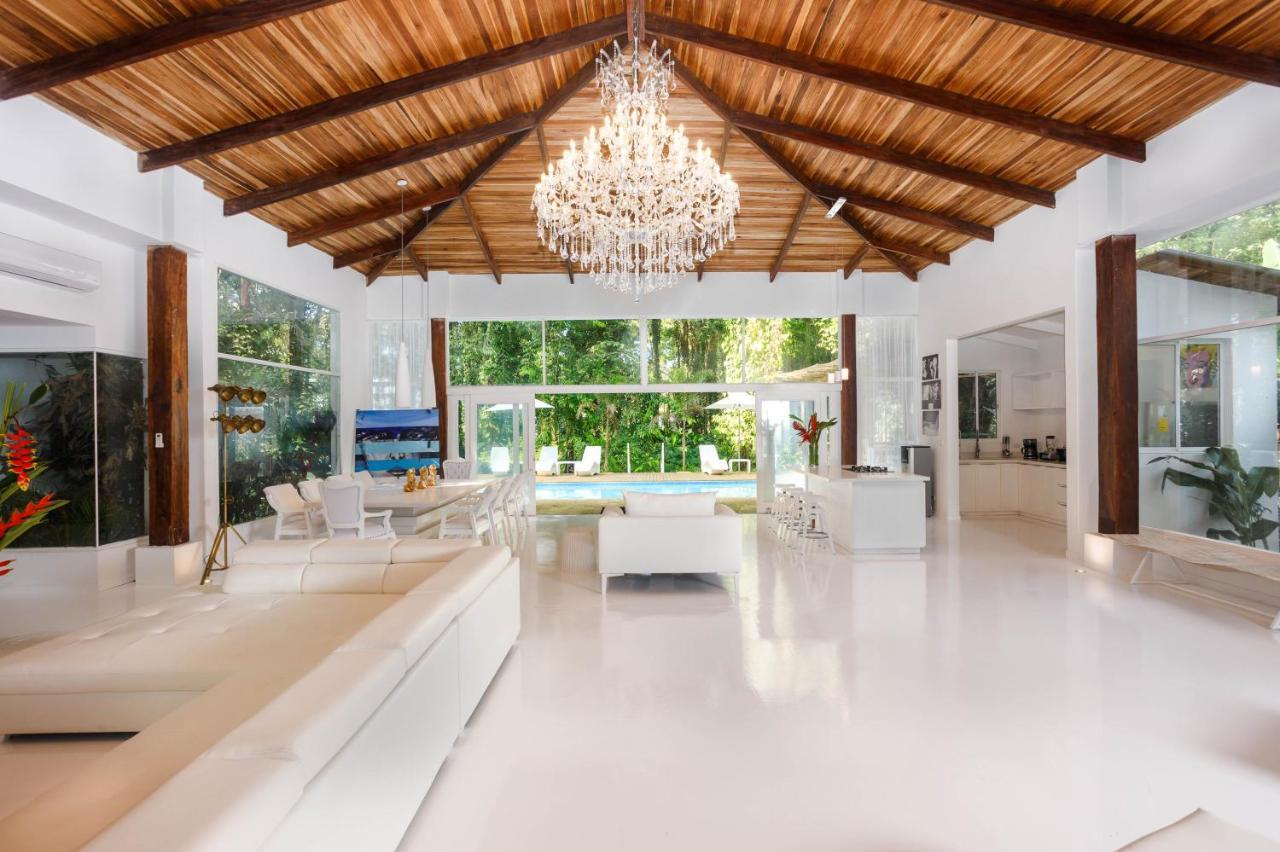 Gigi Brown Villa Paparazzi Beachfront Puerto Viejo de Talamanca المظهر الخارجي الصورة